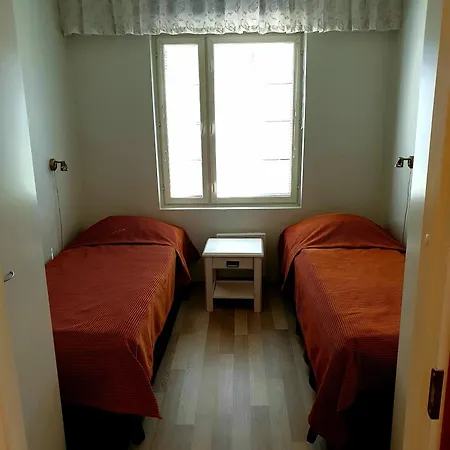 Chalé Tahkonkehto F 101 *